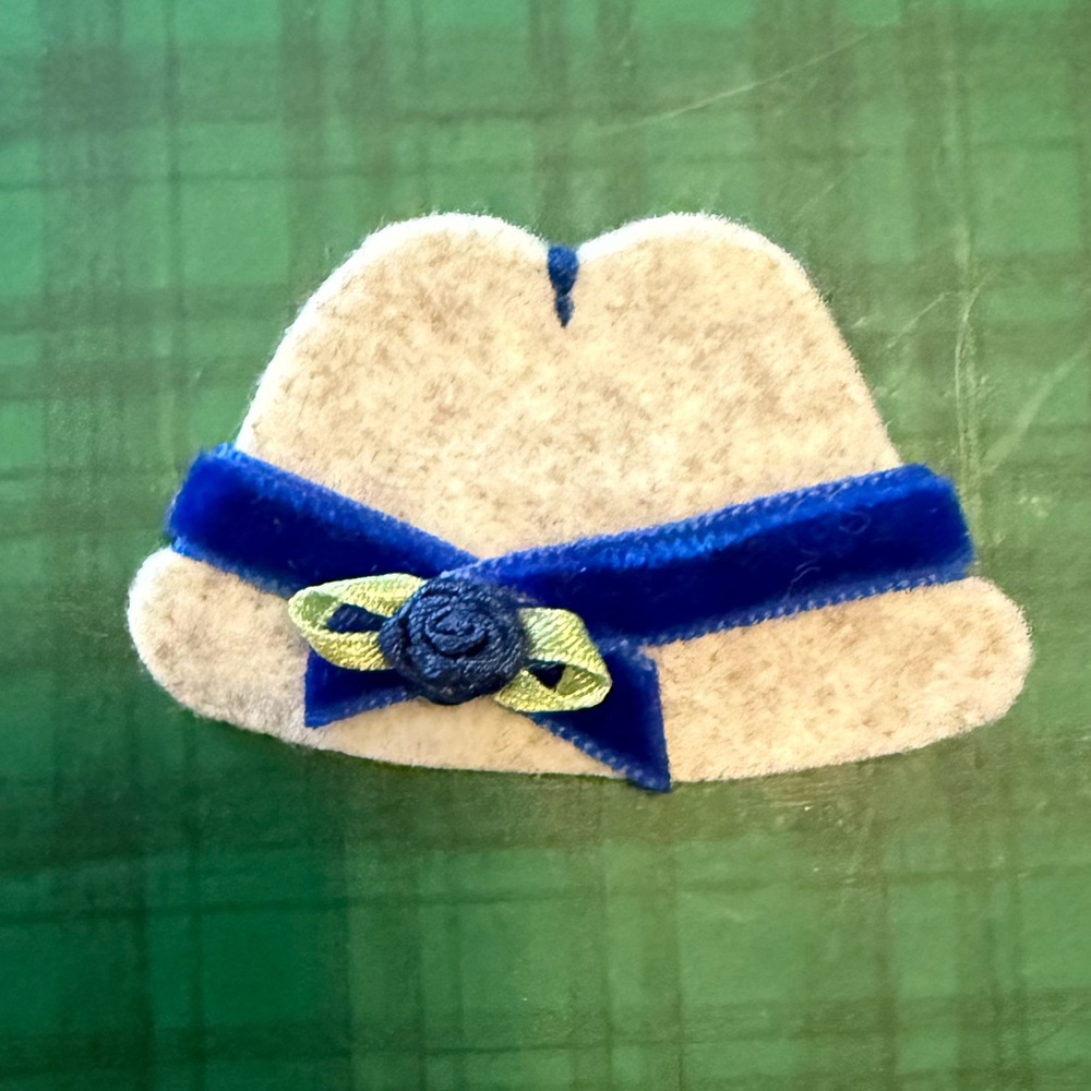 Handmade Wool Pin, German hat.